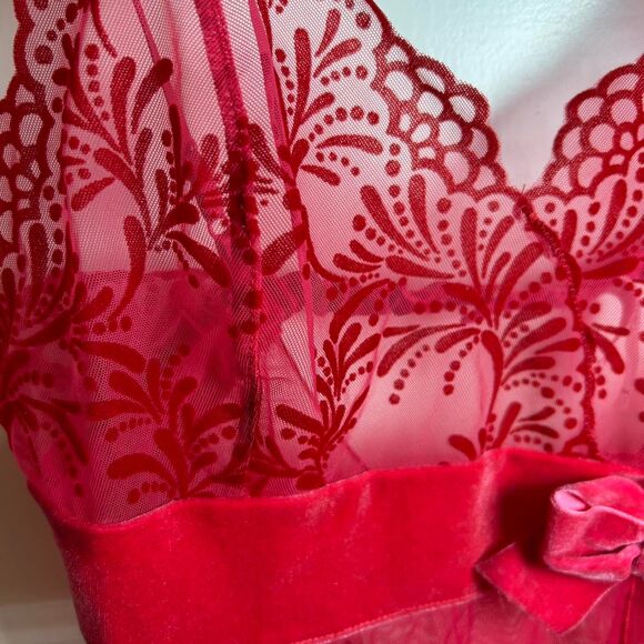 Y2K Victoria's Secret Red Velvet Bow Micro Mesh Slip Nightwear - Picture 4 of 6
